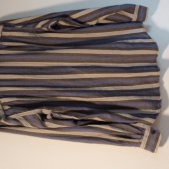 Taso Ella men's strip shirt - Picture 9 of 9